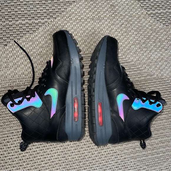 Nike Women’s Air Max 1 Mid Sneakerboot Sz 6 (Reflective) In Black Crimson Menta - Picture 8 of 15